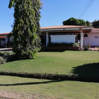 SUPER CASA EN VENTA PARA VIVIR, UBICADA EN LA PERLA, DAVID, CHIRIQUI